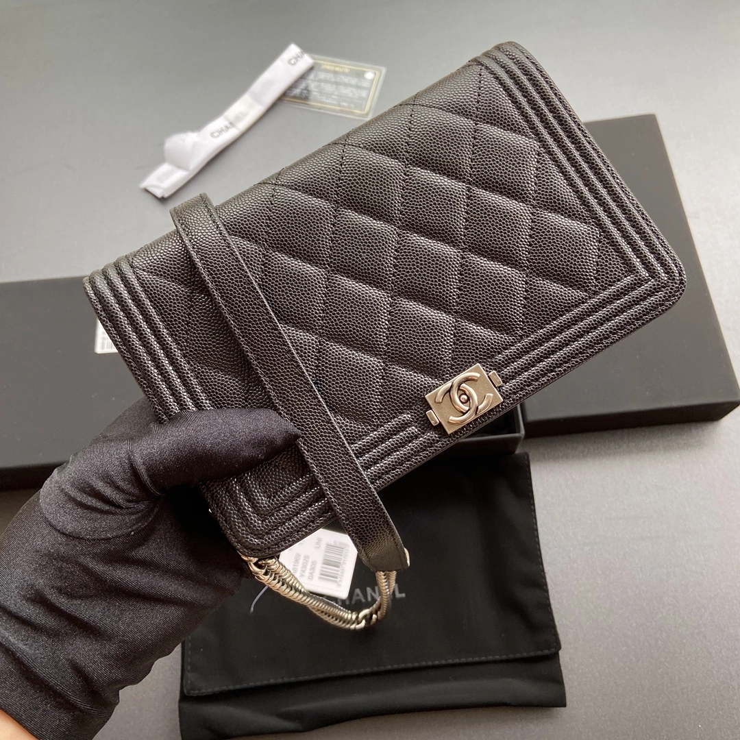 Snug Chanel Boy Series Bags 56647