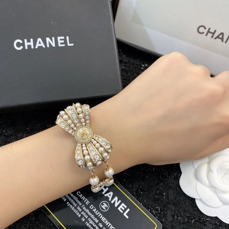 Chanel Bracelets Colorful 231424