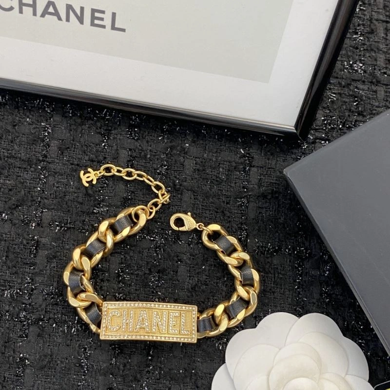 Unisex Chanel Bracelets 231421