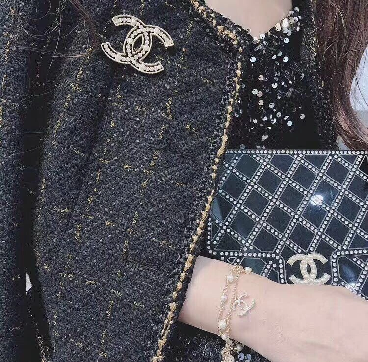 Classic Chanel Bracelets 231452