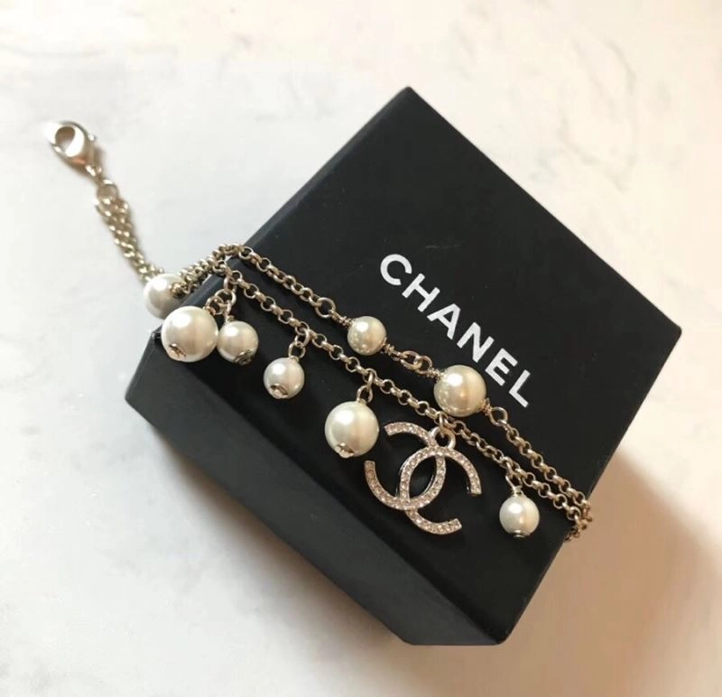 Classic Chanel Bracelets 231452