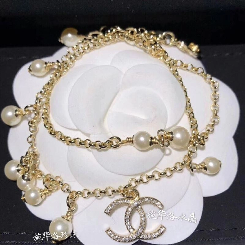 Classic Chanel Bracelets 231452