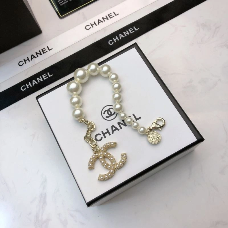Resilient Chanel Bracelets 231393