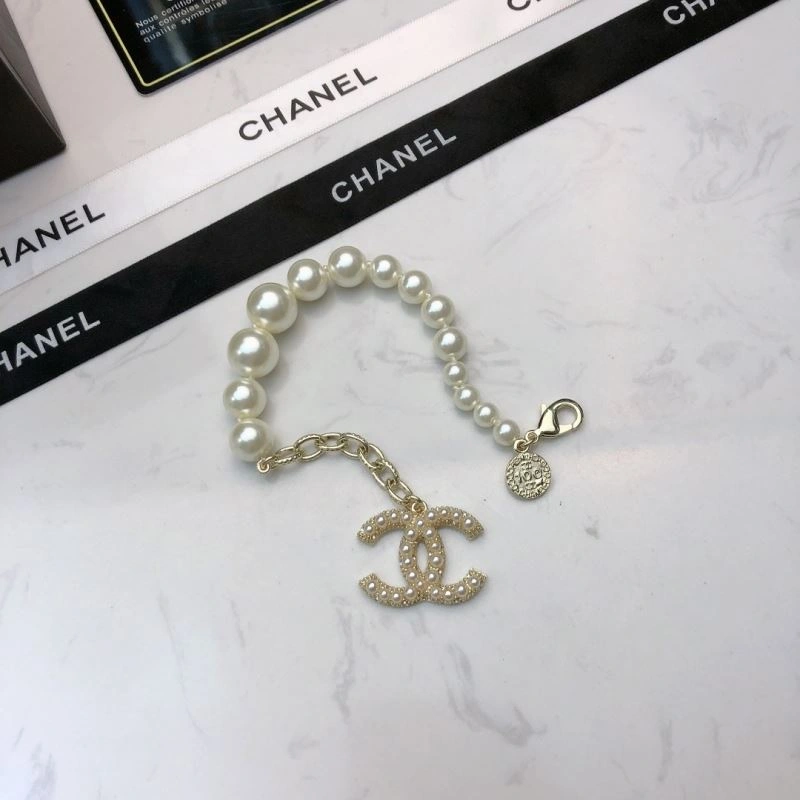 Resilient Chanel Bracelets 231393