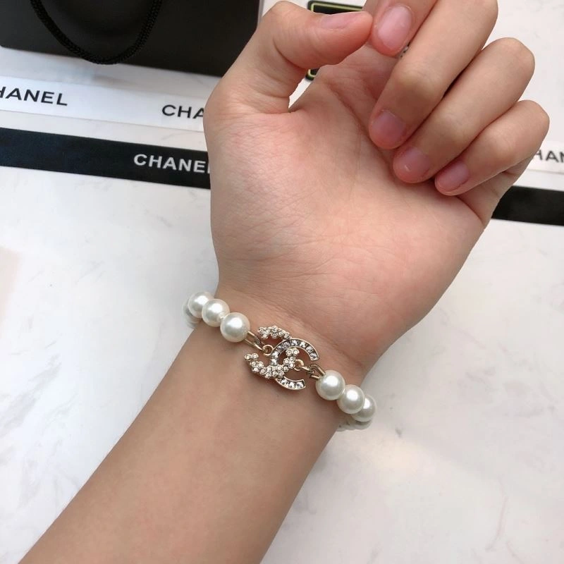 Unique Chanel Bracelets 231395