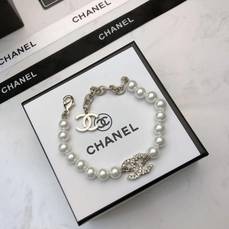 Unique Chanel Bracelets 231395