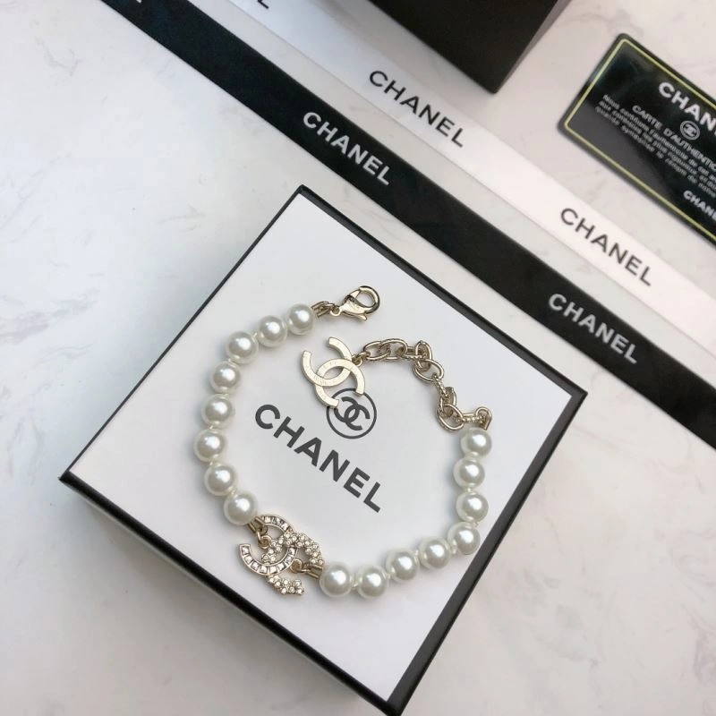 Unique Chanel Bracelets 231395