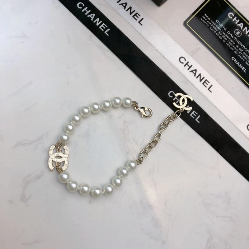 Unique Chanel Bracelets 231395