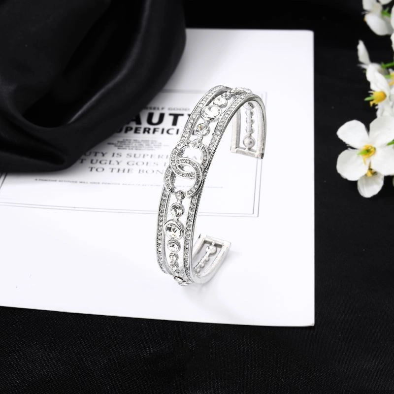 Resilient Chanel Bracelets 231379