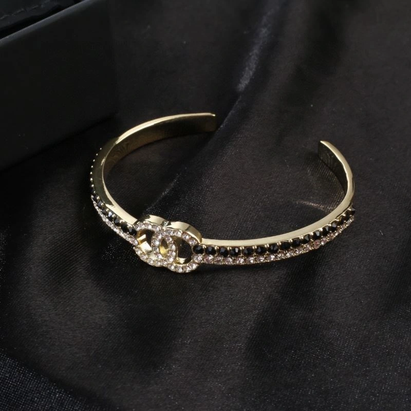 Thermal Chanel Bracelets 231394