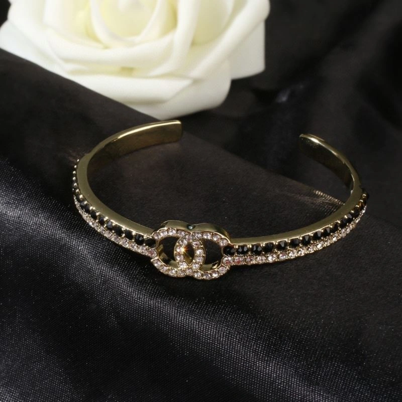 Thermal Chanel Bracelets 231394