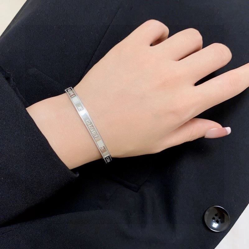 Chanel Bracelets Classic 231389