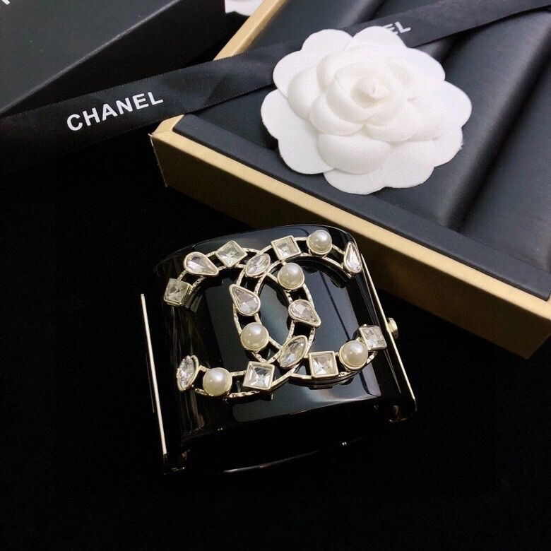 FreshLook Chanel Bracelets 231375