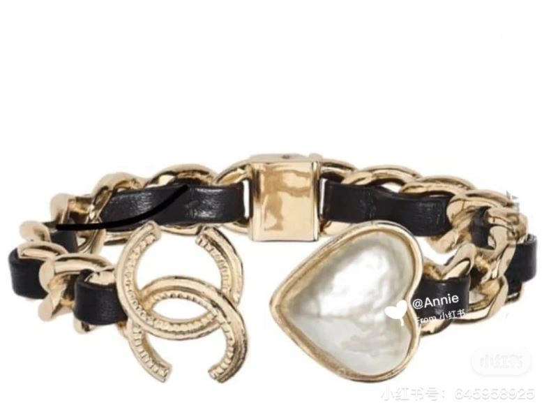 Chanel Bracelets Cozy 230838