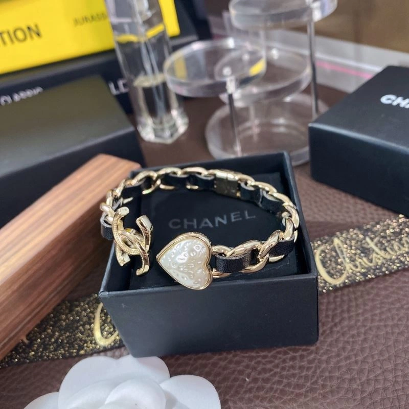 Chanel Bracelets Cozy 230838