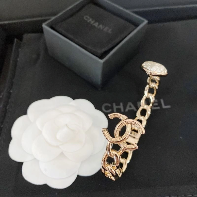 Chanel Bracelets ModernLook 230837