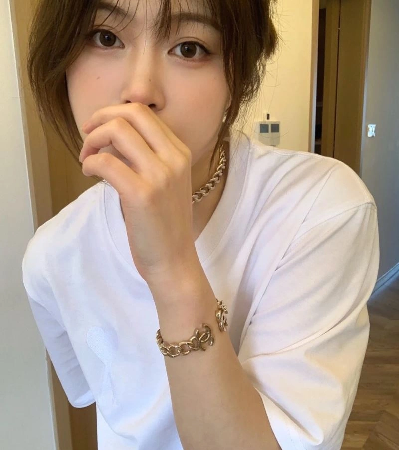 Trendsetting Chanel Bracelets 230834