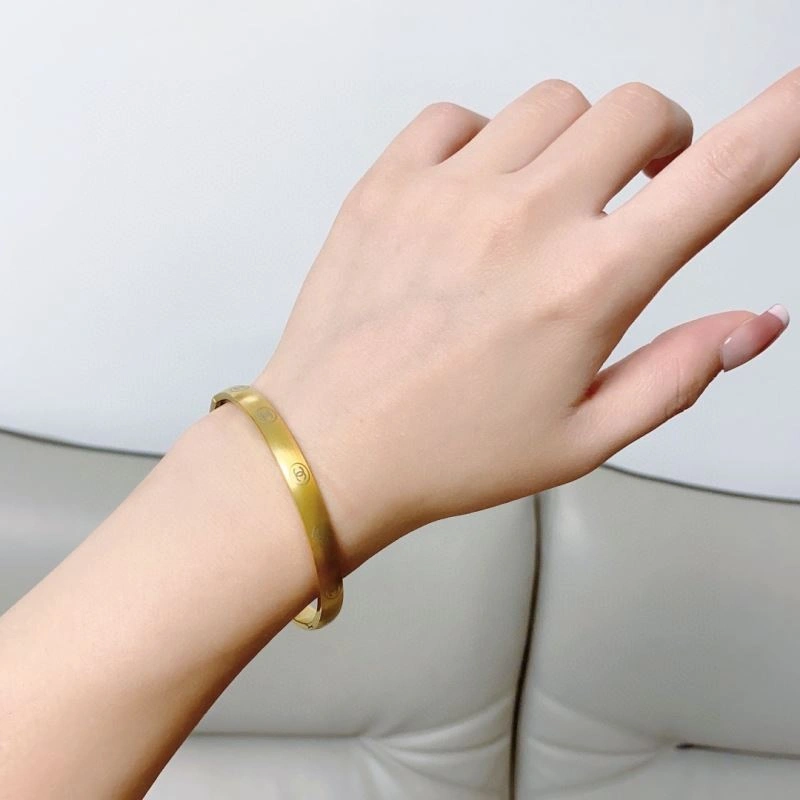 Chanel Bracelets Breathable 230848