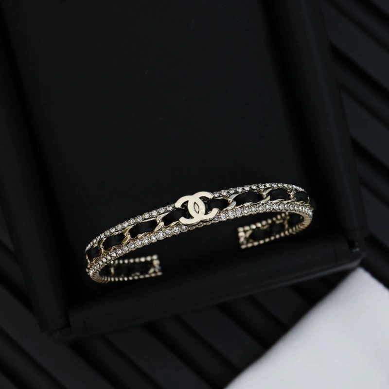 Chanel Bracelets Soft 230821
