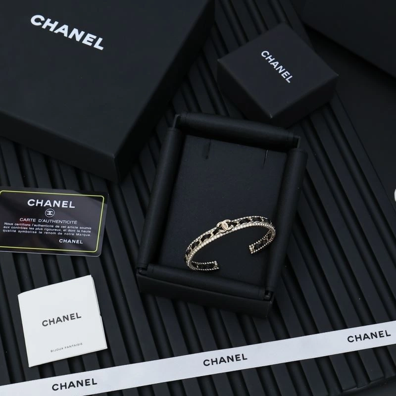 Chanel Bracelets Soft 230821