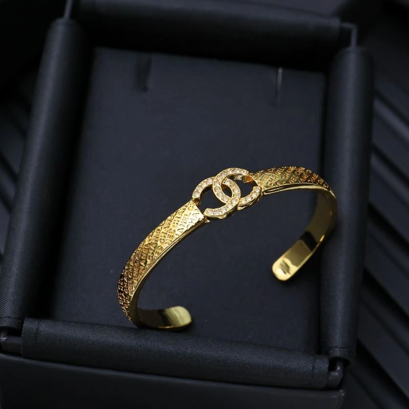 Comfortable Chanel Bracelets 230852