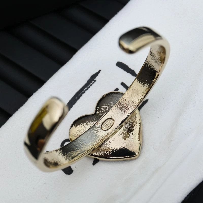 OdorResistant Chanel Bracelets 230868