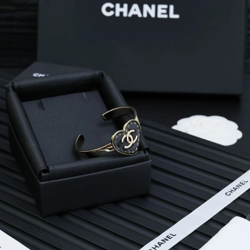 OdorResistant Chanel Bracelets 230868