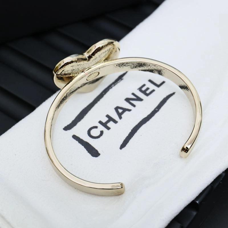 OdorResistant Chanel Bracelets 230868