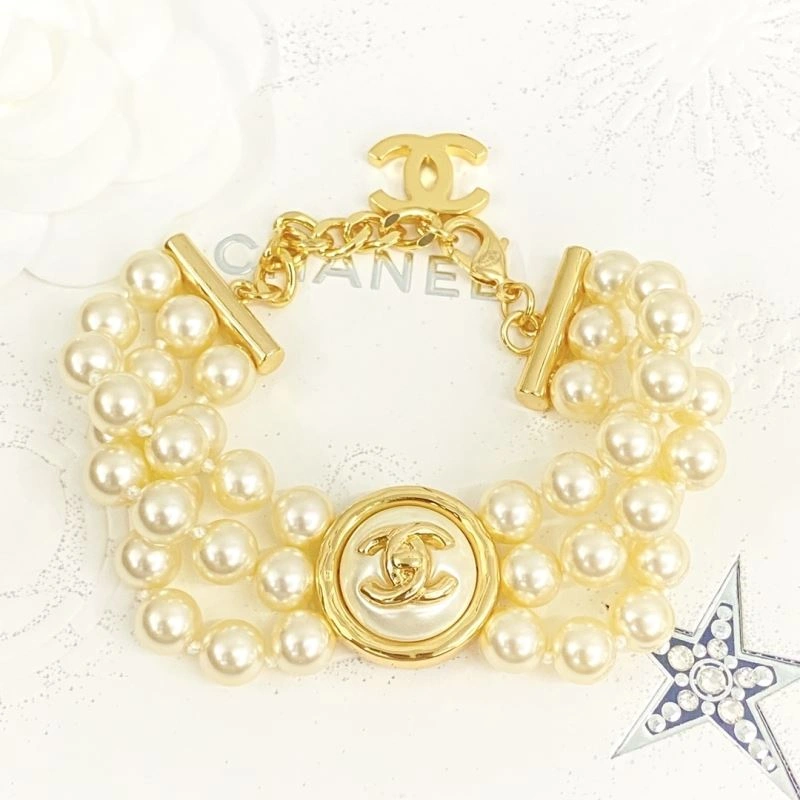 Chanel Bracelets Fashionable 230827
