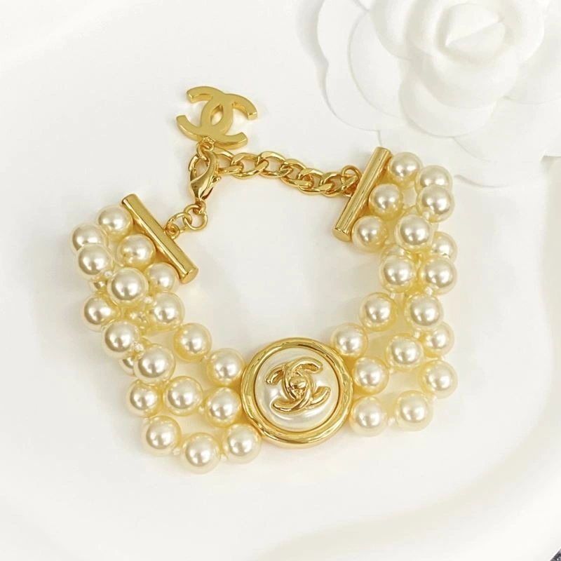 Chanel Bracelets Fashionable 230827