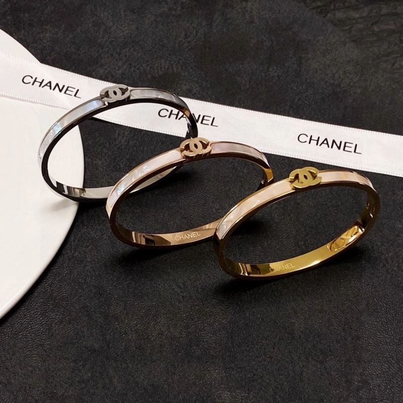 Attractive Chanel Bracelets 232417