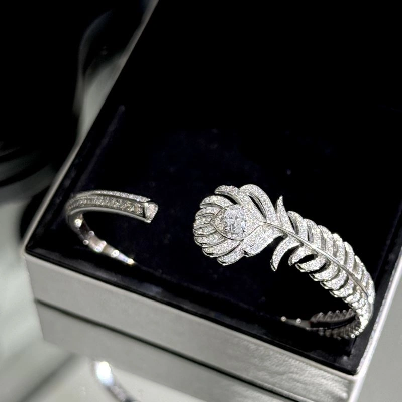Chanel Bracelets Comfortable 232410