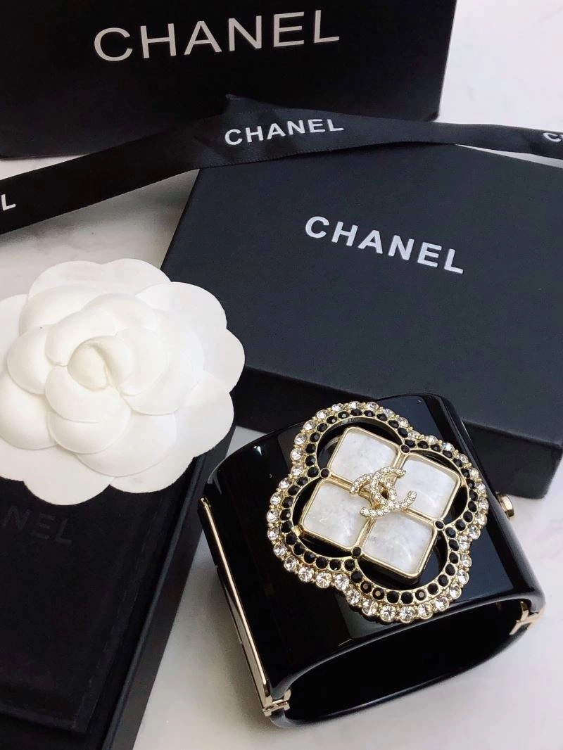 Stretchable Chanel Bracelets 232377
