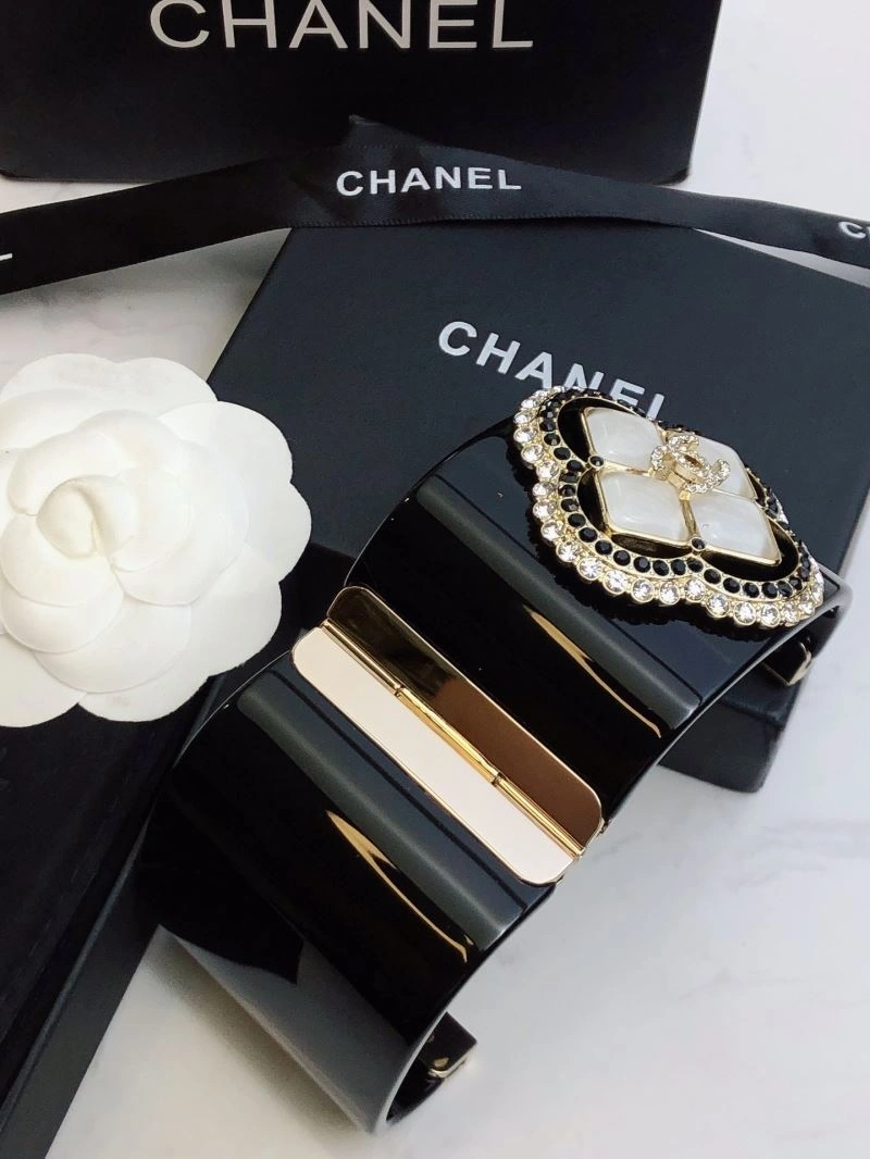 Stretchable Chanel Bracelets 232377