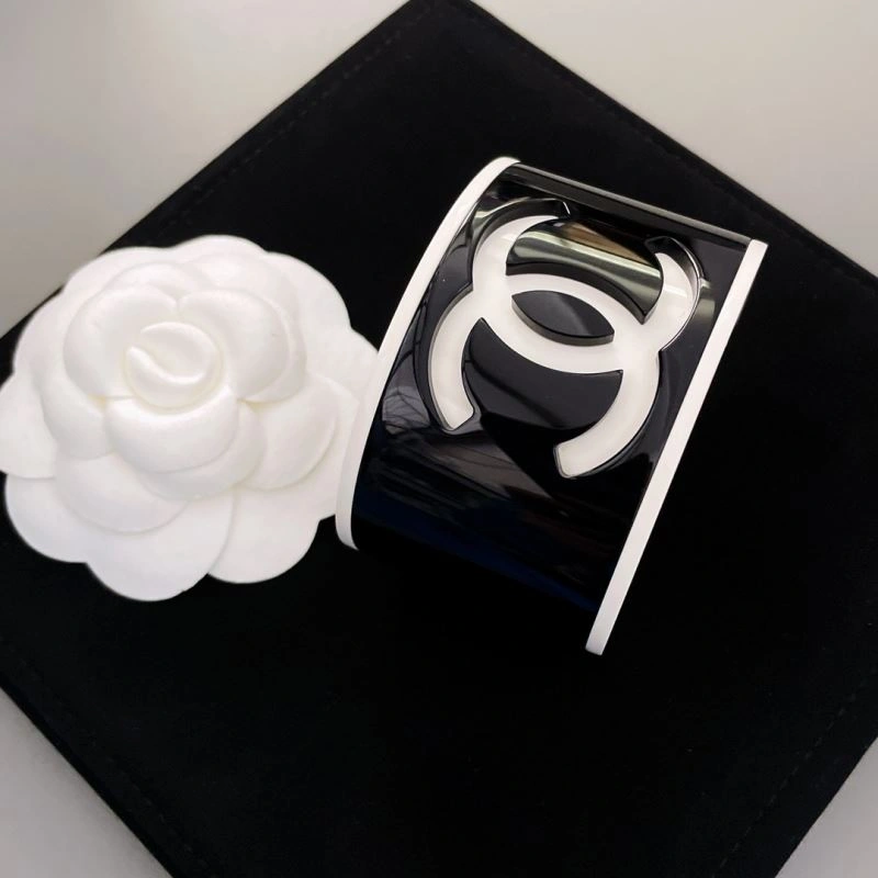 Neat Chanel Bracelets 232513