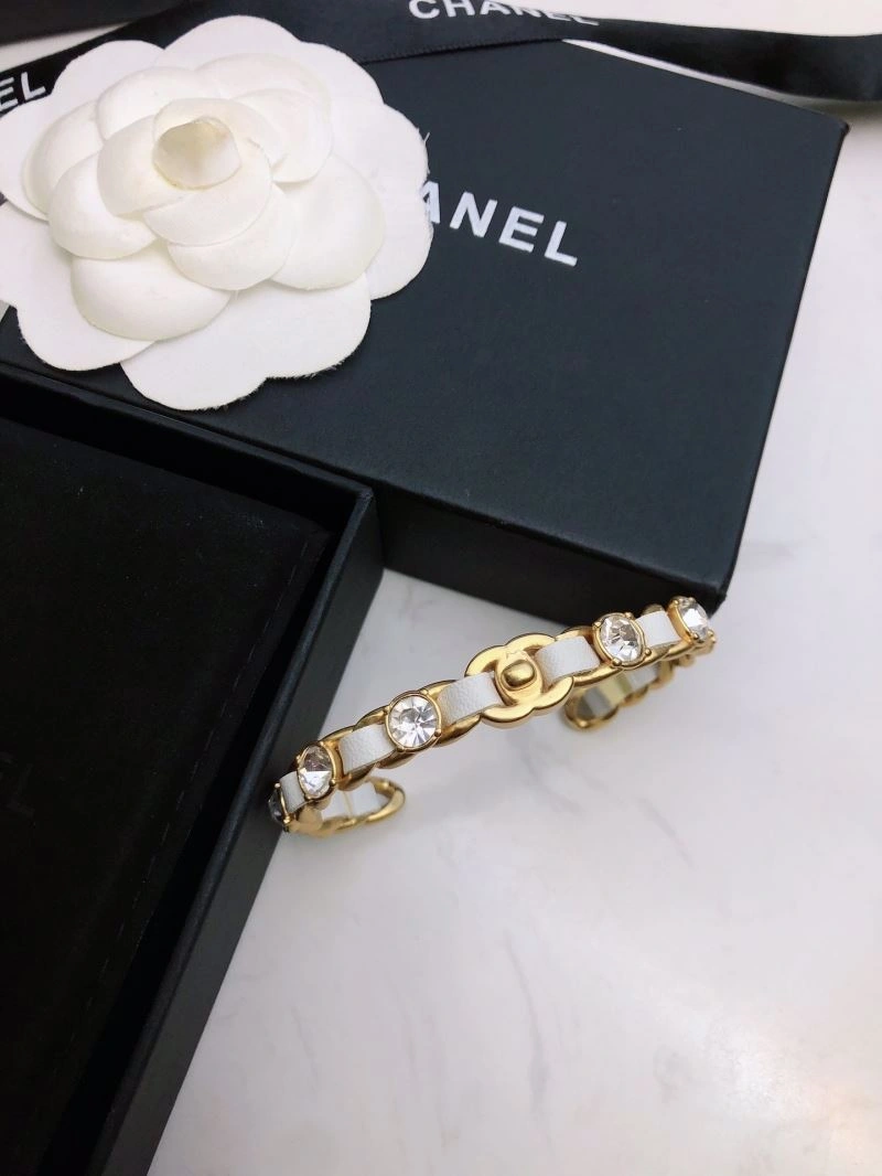 Packable Chanel Bracelets 232400