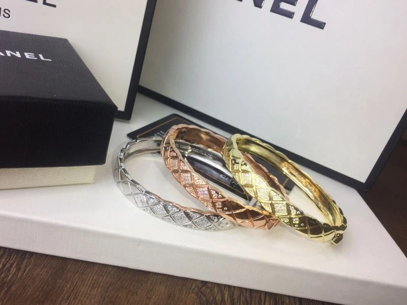 Stretchable Chanel Bracelets 231965