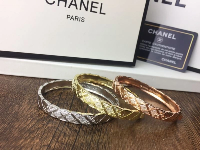 Stretchable Chanel Bracelets 231965