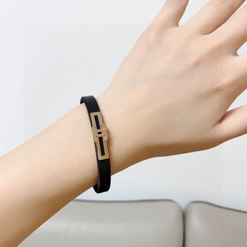 Bold Chanel Bracelets 231955