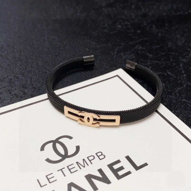 Bold Chanel Bracelets 231955