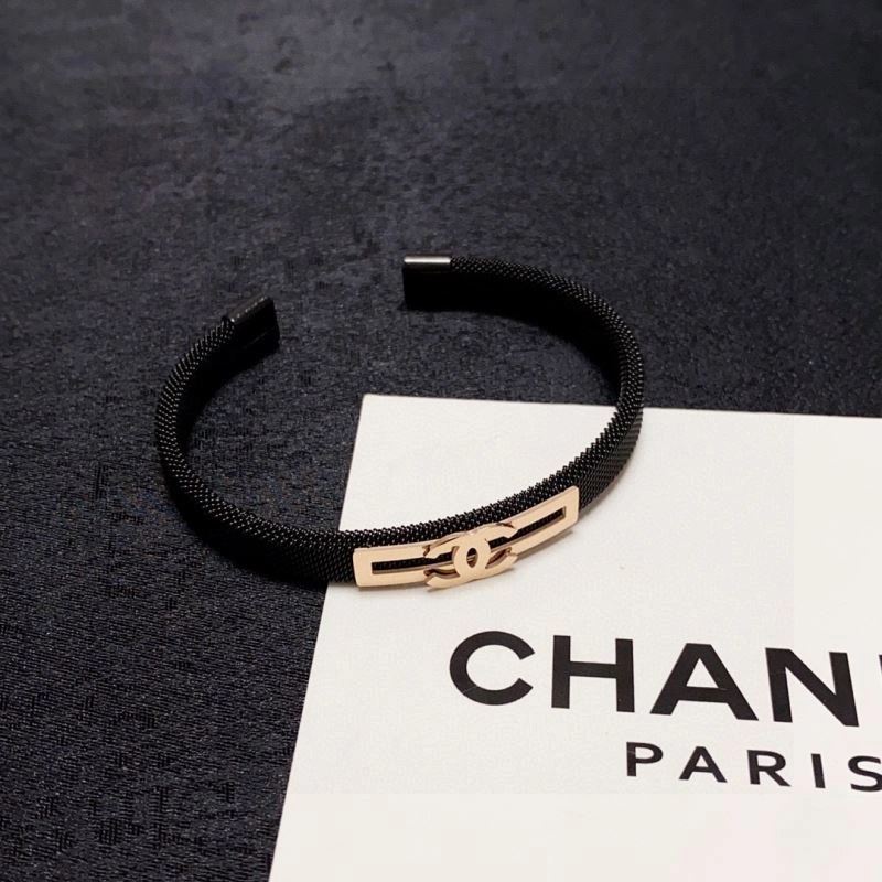 Bold Chanel Bracelets 231955