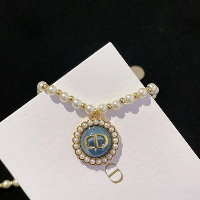 RelaxedFit Chanel Bracelets 231963
