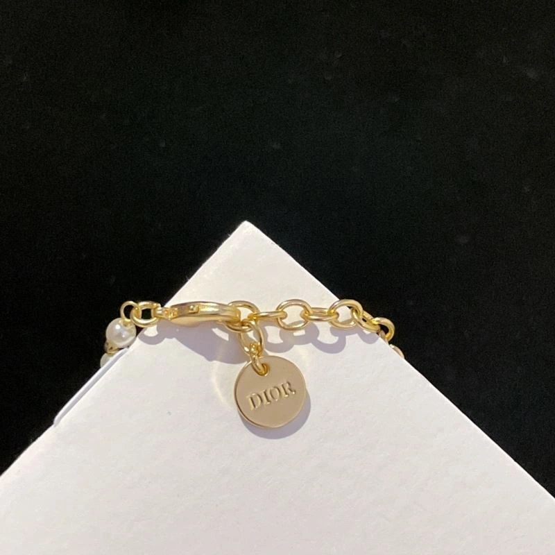 RelaxedFit Chanel Bracelets 231963