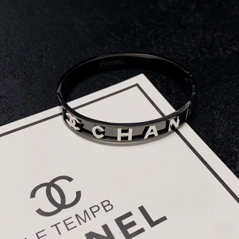 Sophisticated Chanel Bracelets 231995