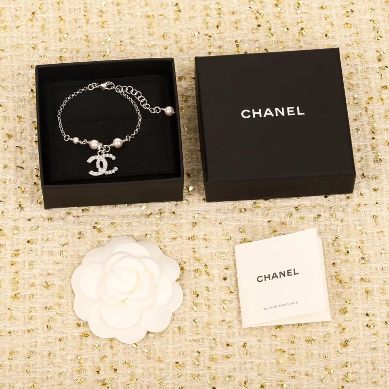 Attractive Chanel Bracelets 231956