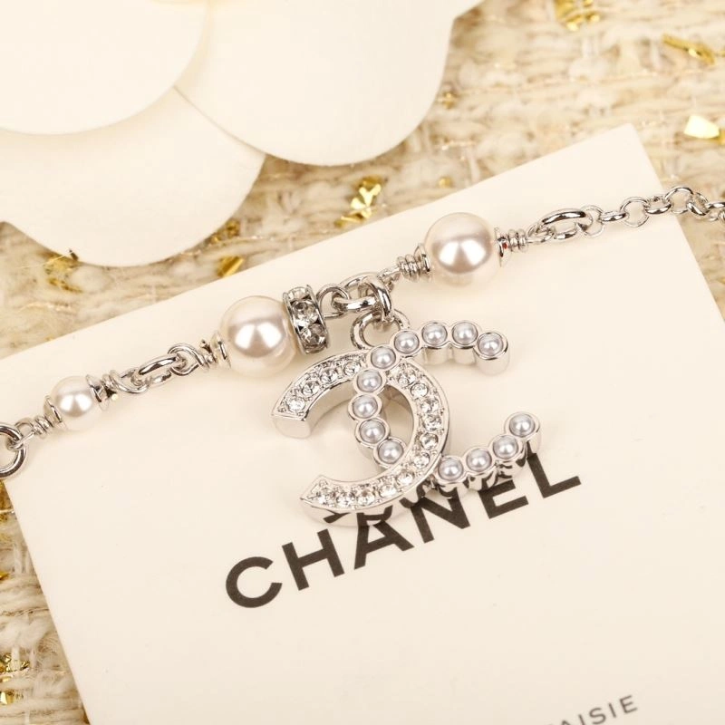 Attractive Chanel Bracelets 231956
