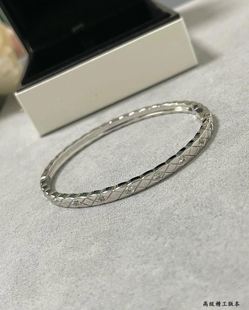 Modern Chanel Bracelets 231943