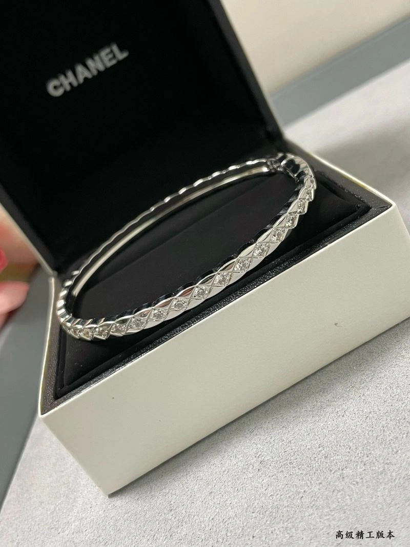 Flexible Chanel Bracelets 231931