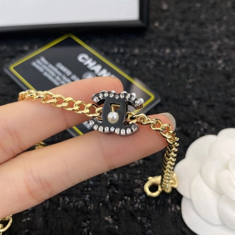 UrbanStyle Chanel Bracelets 231938