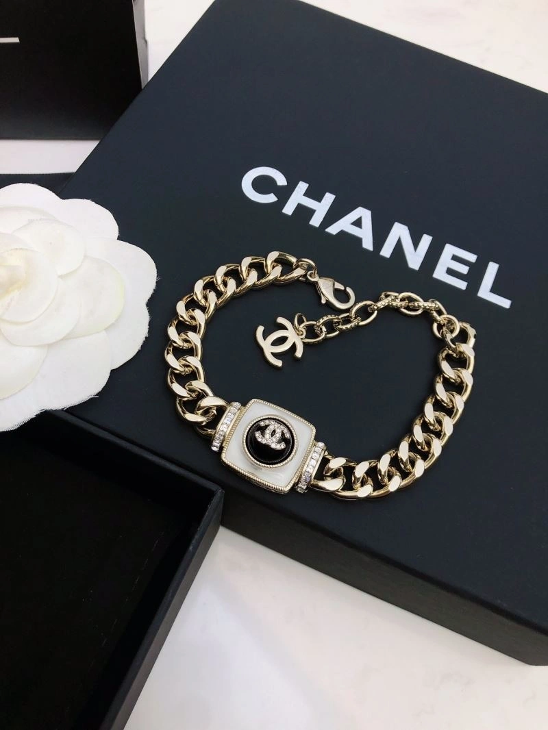 Breathable Chanel Bracelets 231951